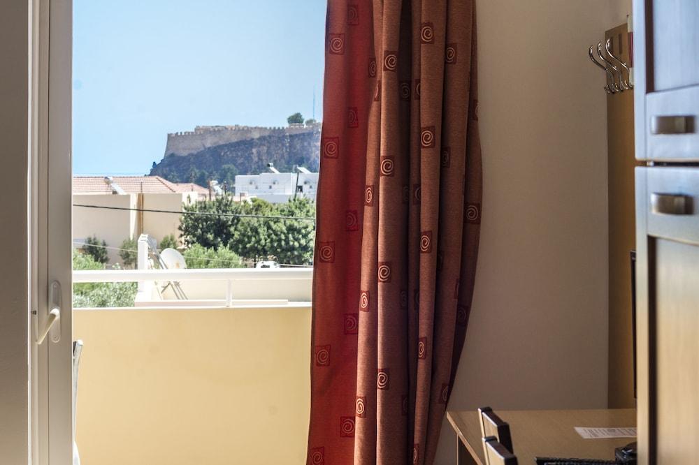 Lindos Blue Sky Aparthotel Exterior foto